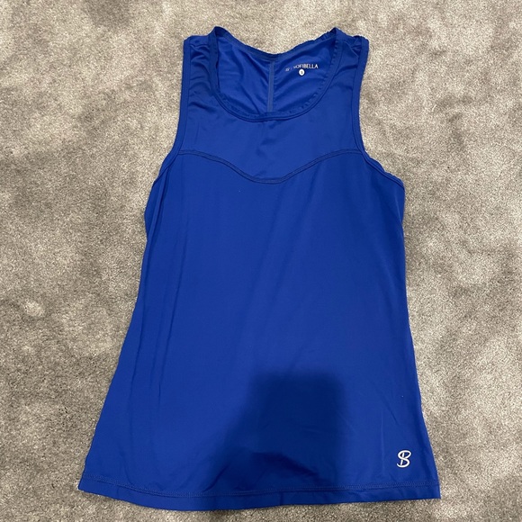 Sofibella Tennis Tank Top - Picture 2 of 2